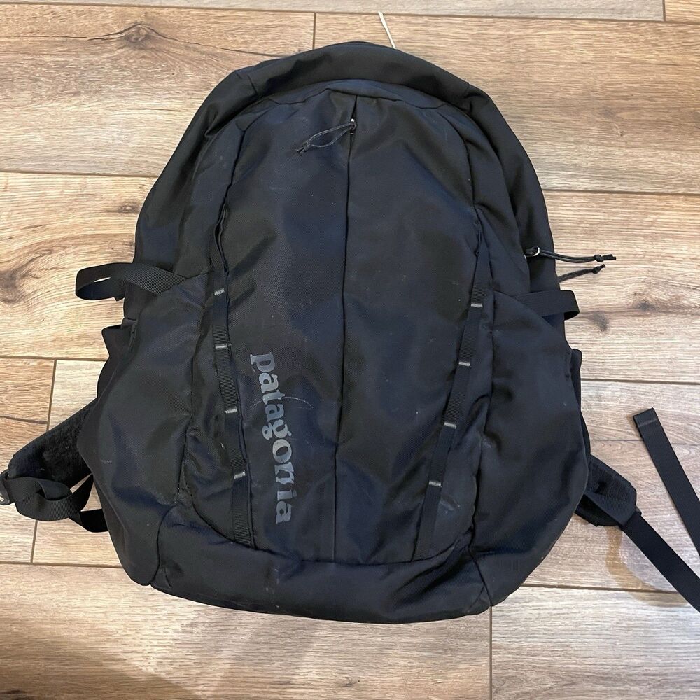 Patagonia Refugio 28L Black Backpack Laptop Bag Daypack Hiking Travel School